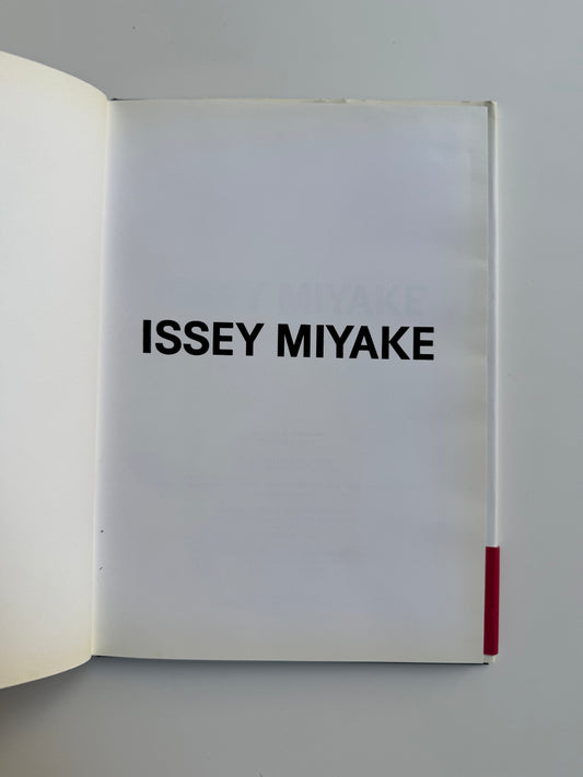 Memoire De La Mode, Issey Miyake